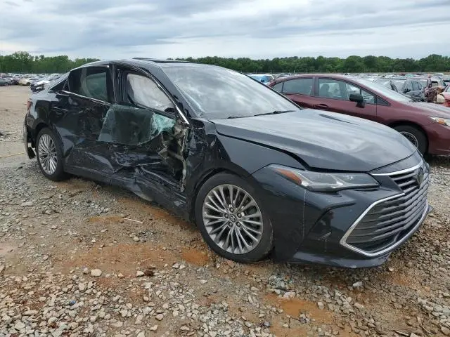 2019 TOYOTA AVALON XLE  