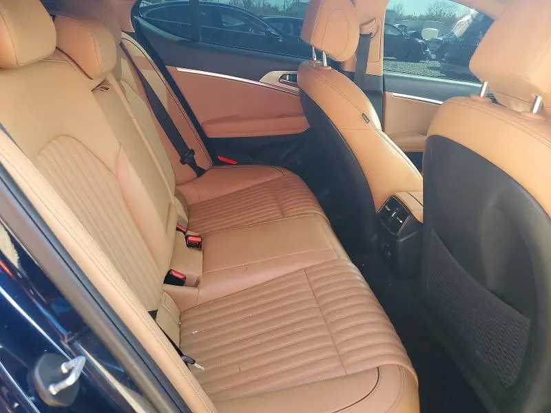 2022 GENESIS G70 3.3T STANDARD  