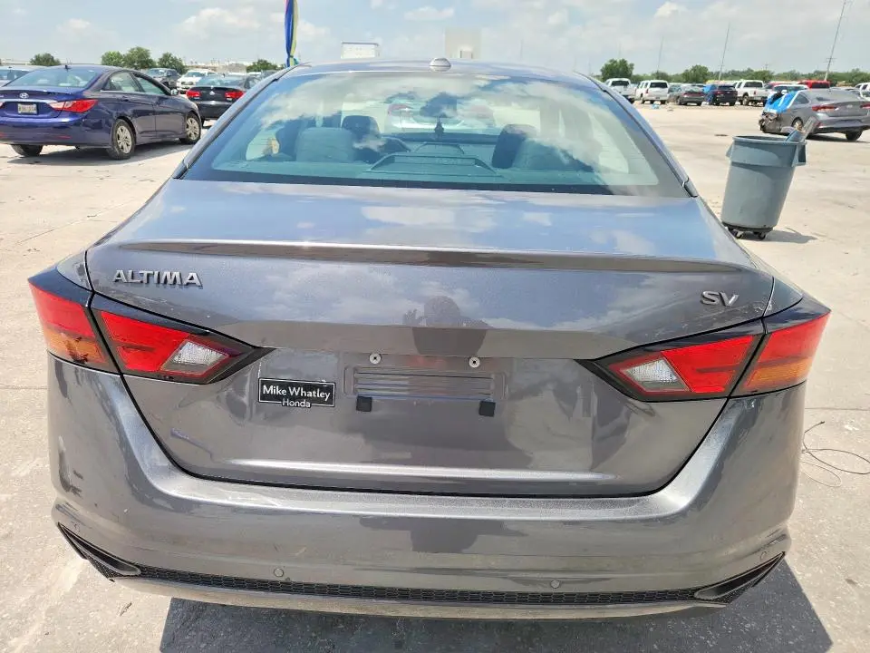 2024 NISSAN ALTIMA SV  