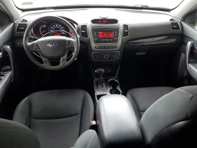 2014 KIA SORENTO LX  