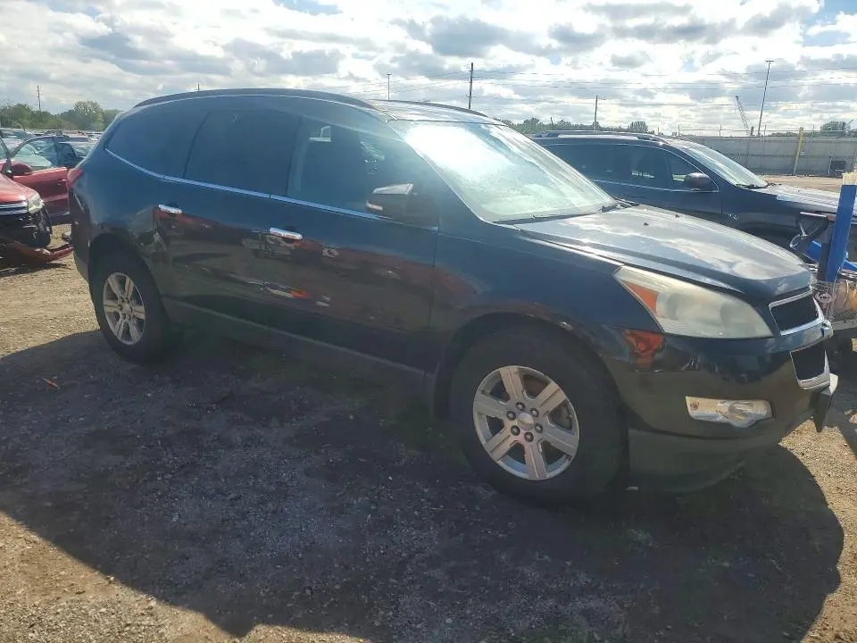 2011 CHEVROLET TRAVERSE LT  