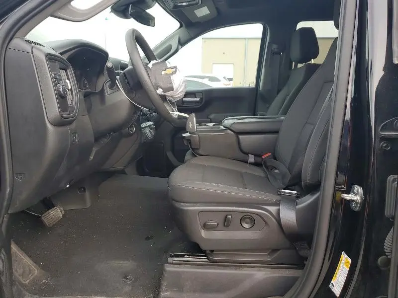 2023 CHEVROLET SILVERADO C1500 CUSTOM  