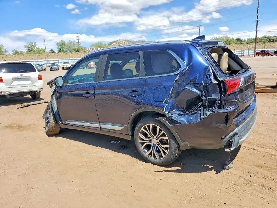 2018 MITSUBISHI OUTLANDER SE  