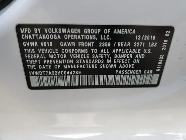 2017 VOLKSWAGEN PASSAT R-LINE