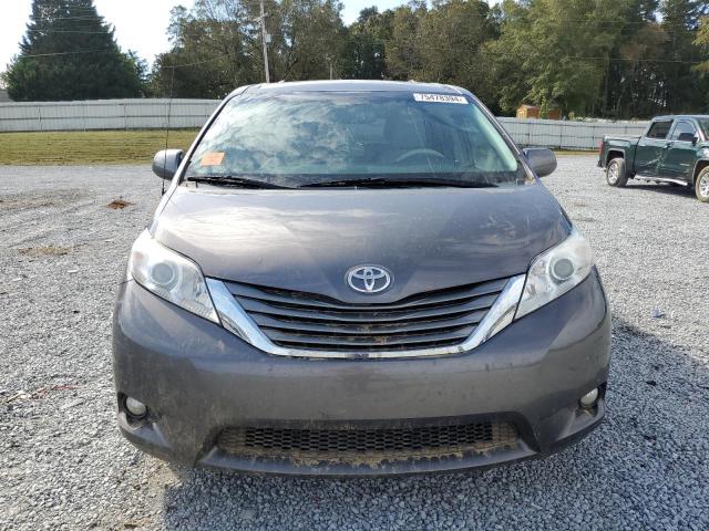 2012 TOYOTA SIENNA XLE