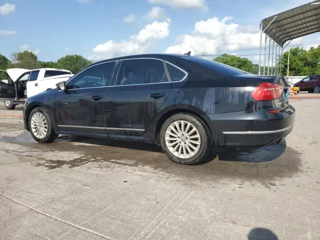 2016 VOLKSWAGEN PASSAT SE  