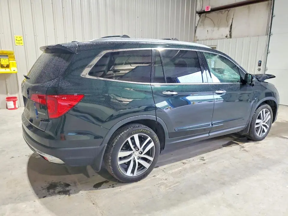 2017 HONDA PILOT TOURING  