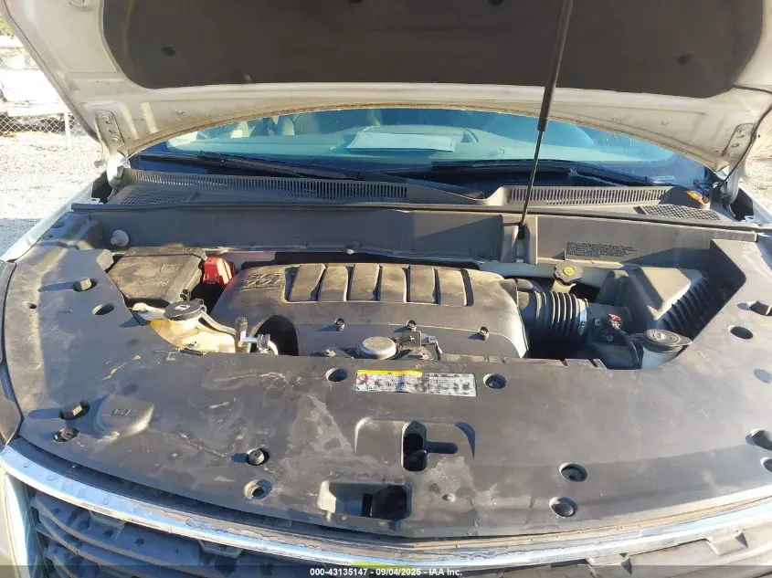 2014 CHEVROLET TRAVERSE LS