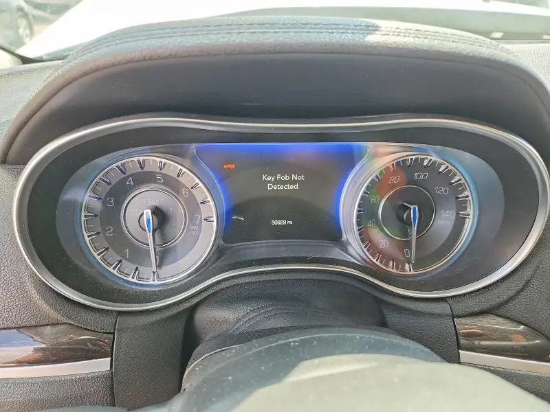 2015 CHRYSLER 300 LIMITED  