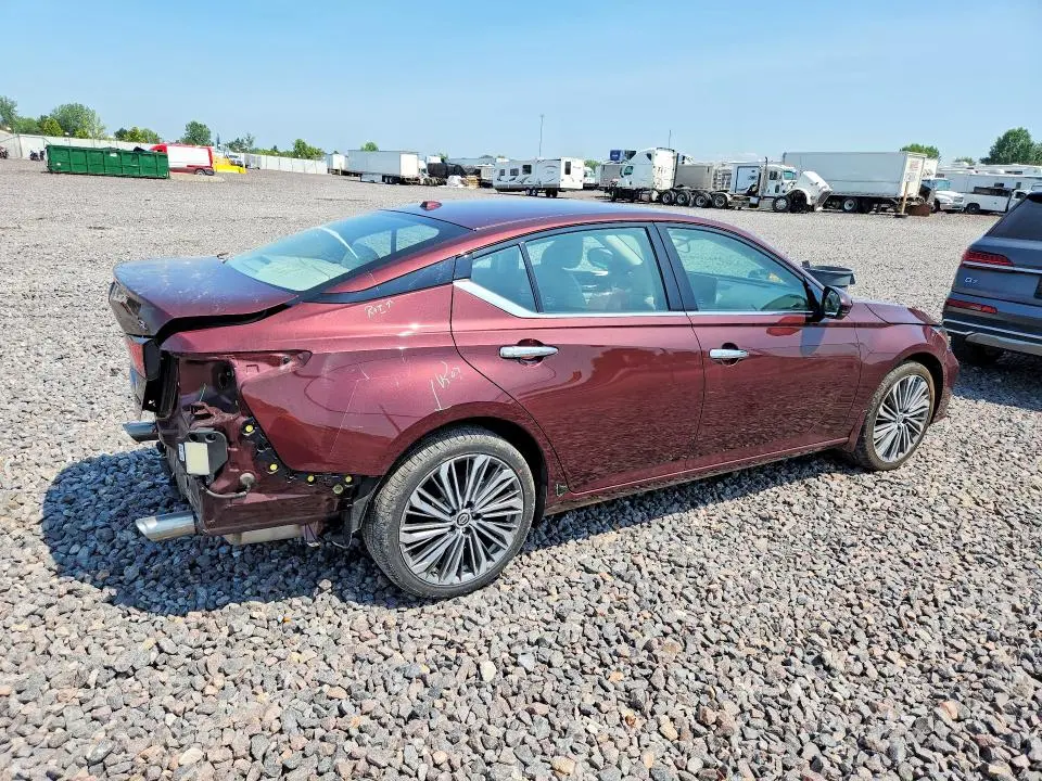 2024 NISSAN ALTIMA SL  