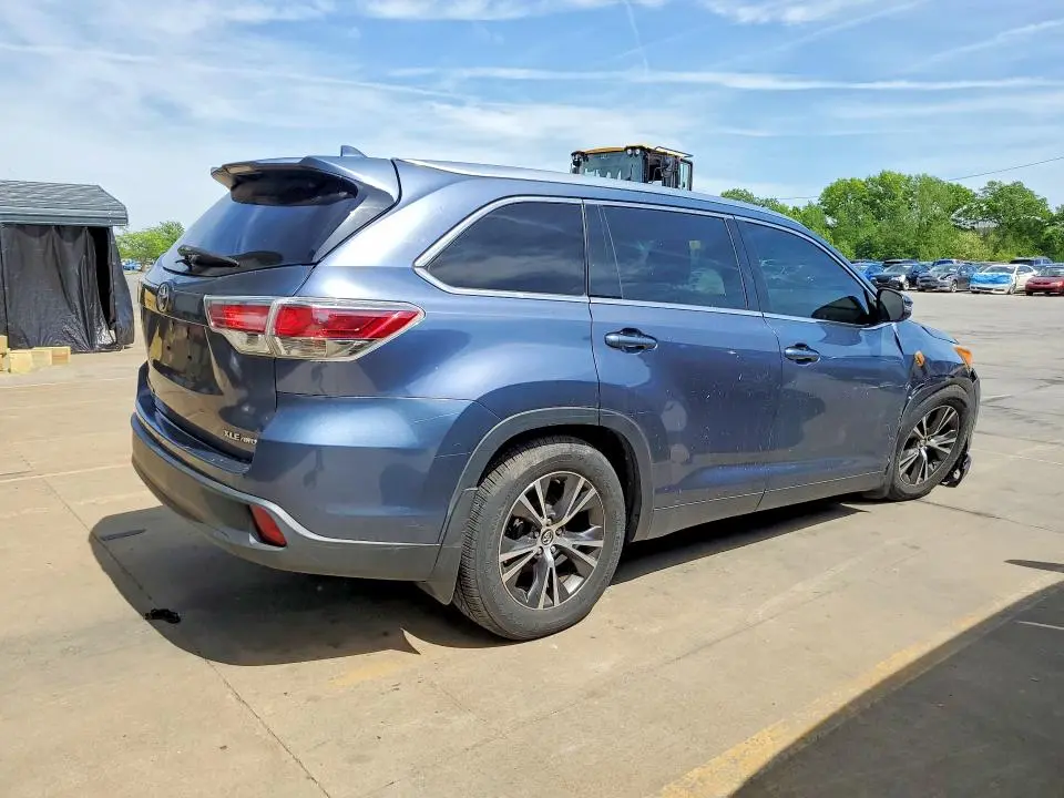 2016 TOYOTA HIGHLANDER XLE  