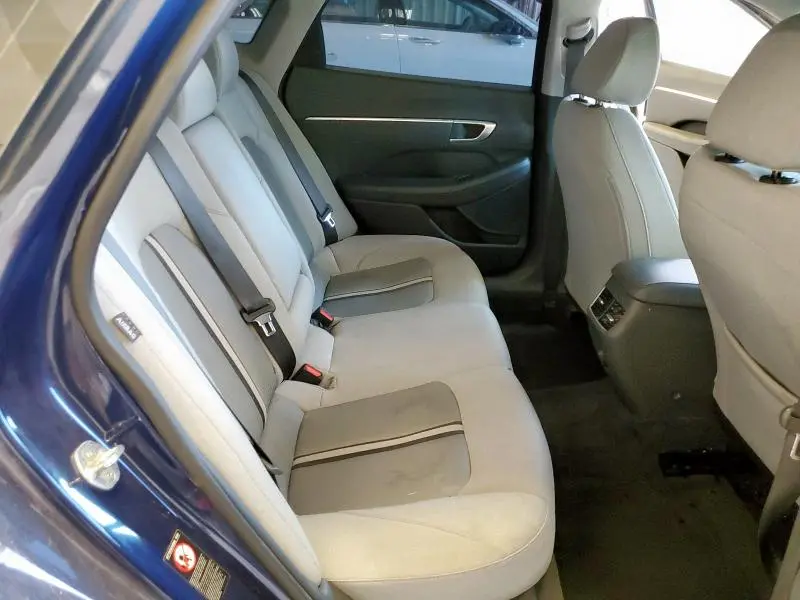 2022 HYUNDAI SONATA SEL  