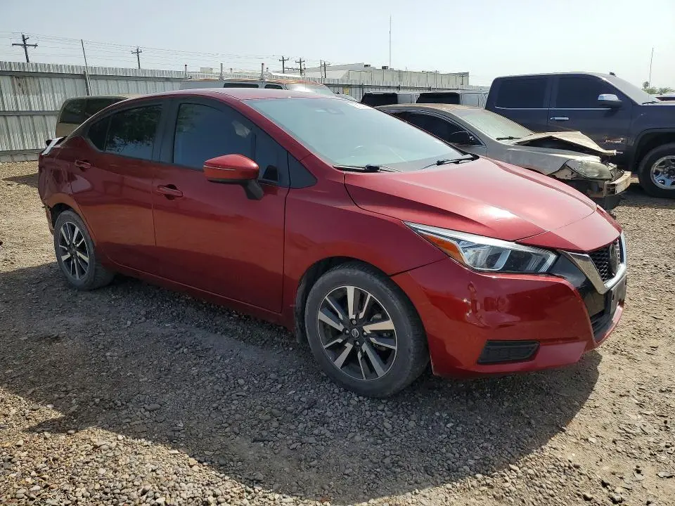 2021 NISSAN VERSA SV  