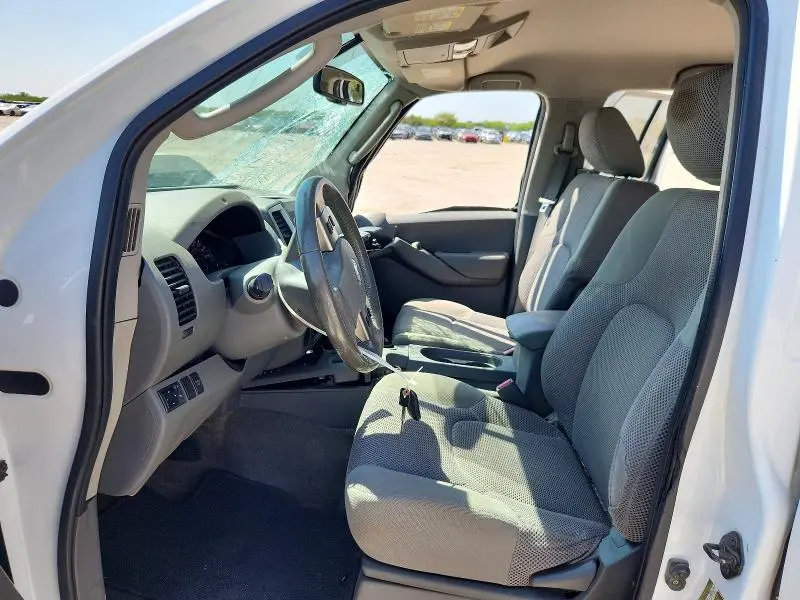 2011 NISSAN FRONTIER S  