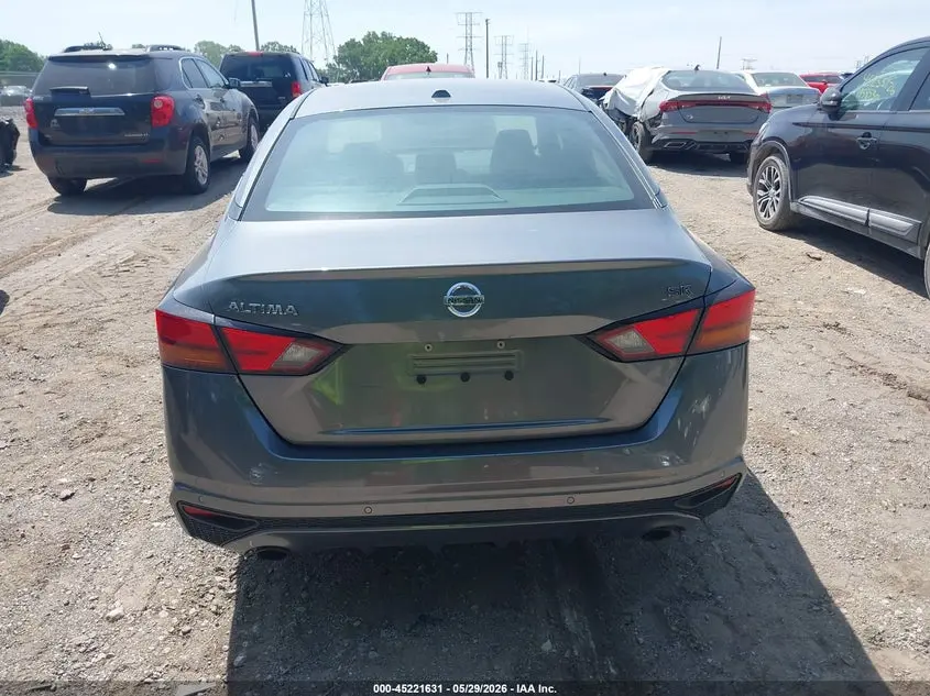 2022 NISSAN ALTIMA SR FWD