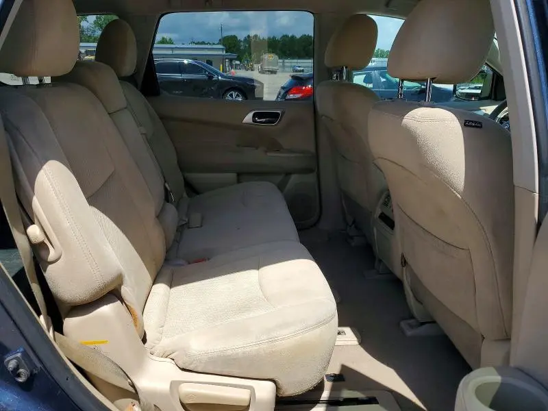 2014 NISSAN PATHFINDER SV  
