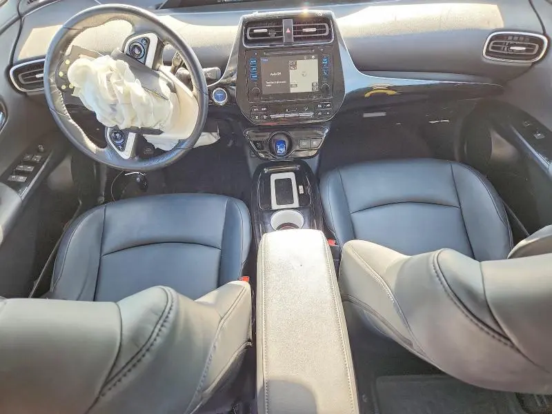 2016 TOYOTA PRIUS FOUR  