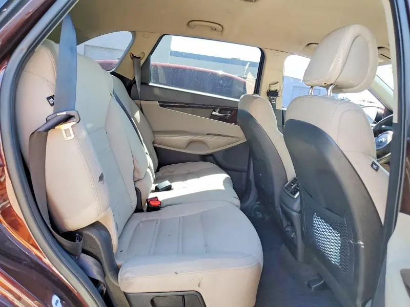 2016 KIA SORENTO LX V6  