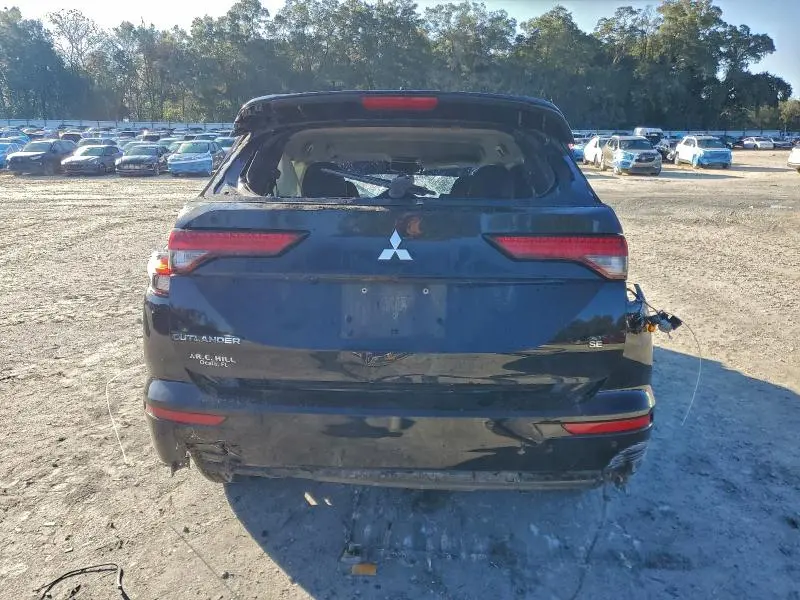 2022 MITSUBISHI OUTLANDER SE  