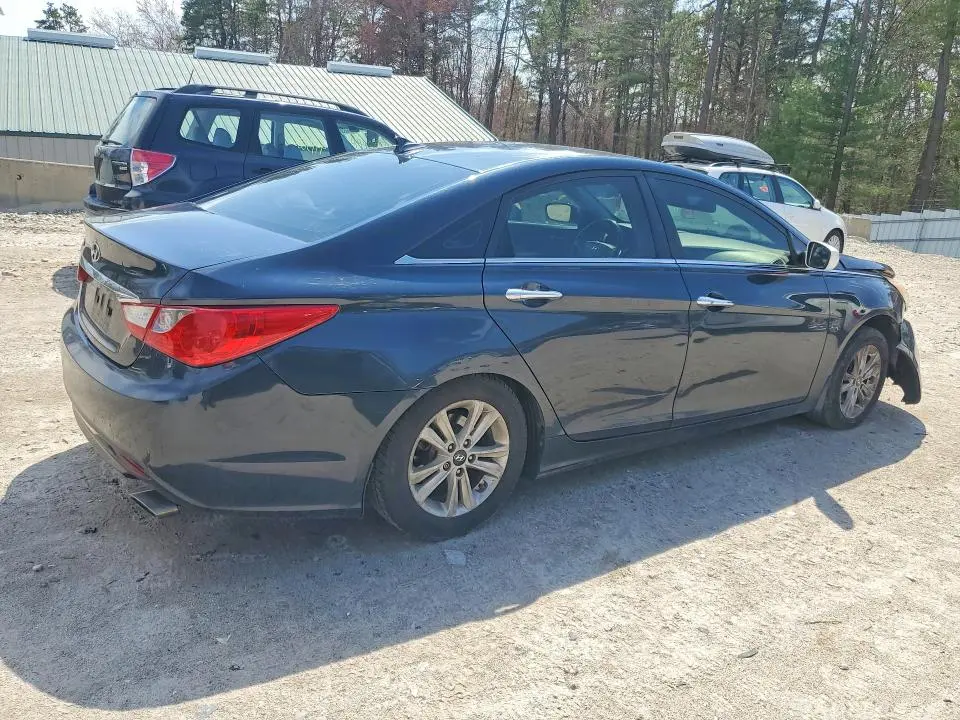 2013 HYUNDAI SONATA SE  