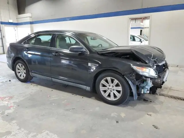 2011 FORD TAURUS SE  