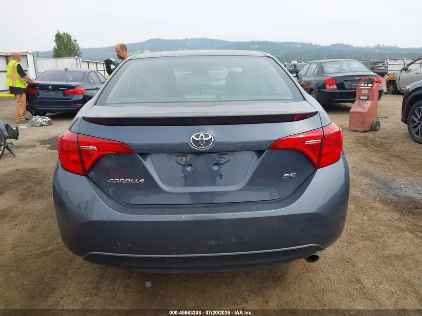 2017 TOYOTA COROLLA SE