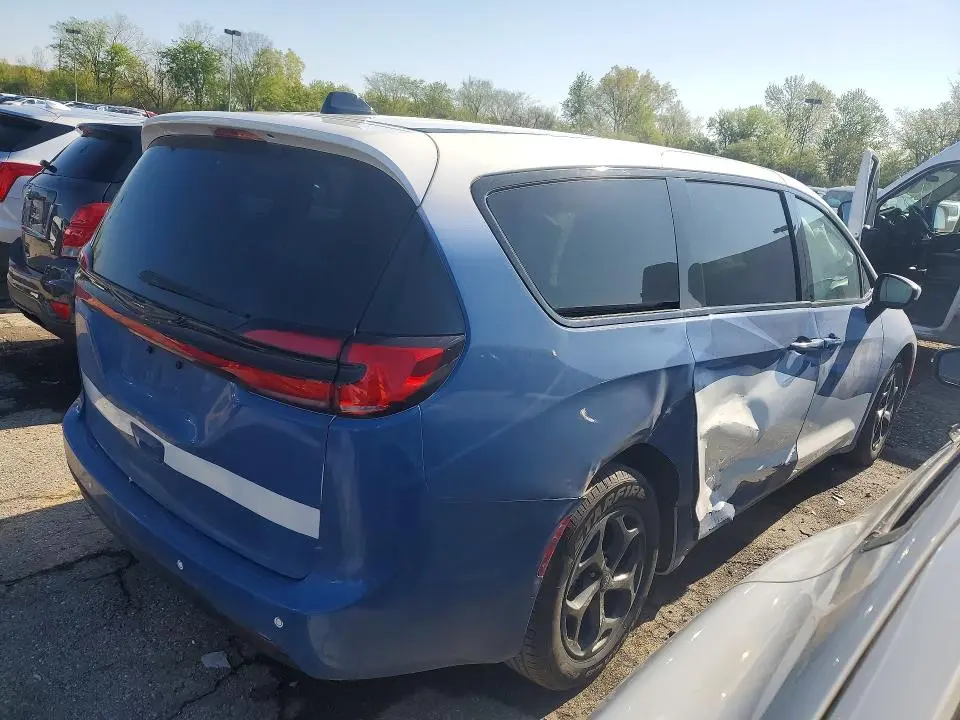 2023 CHRYSLER PACIFICA HYBRID TOURING L  