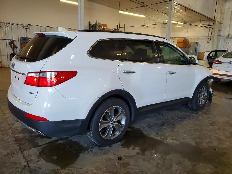 2016 HYUNDAI SANTA FE SE  