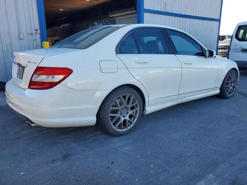 2011 MERCEDES-BENZ C 300 4MATIC  