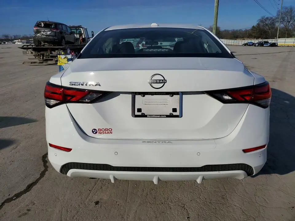 2025 NISSAN SENTRA SV  