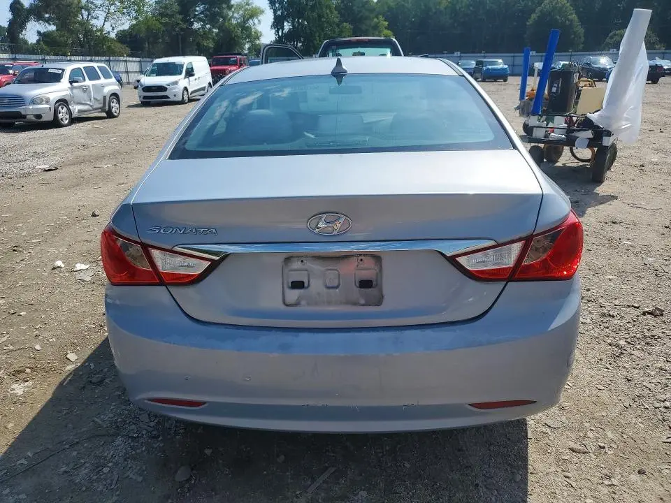 2011 HYUNDAI SONATA GLS  