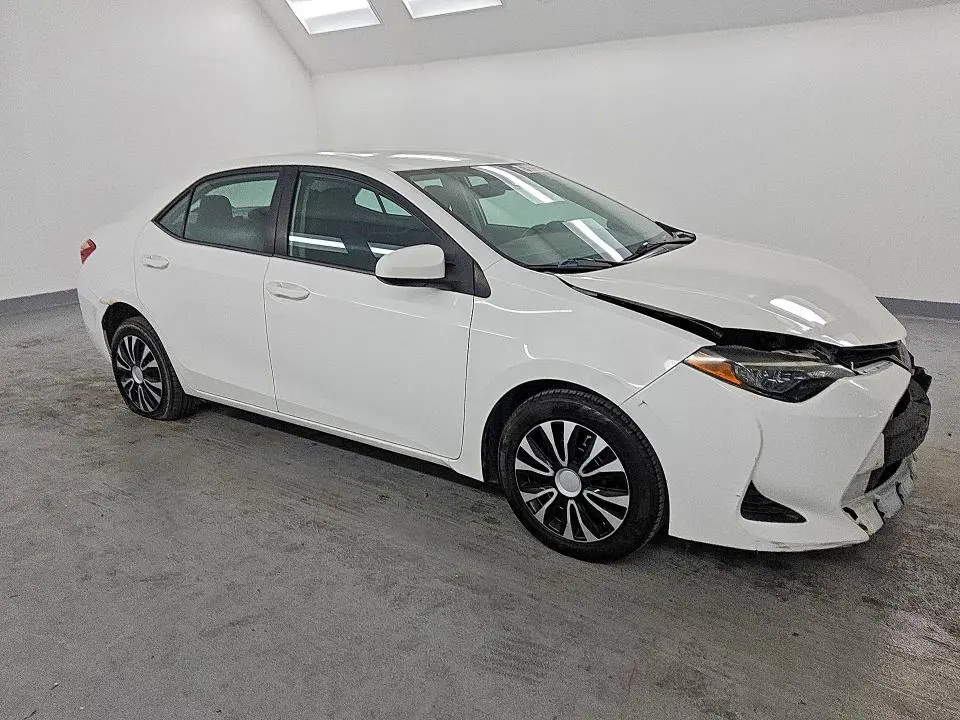 2019 TOYOTA COROLLA LE  