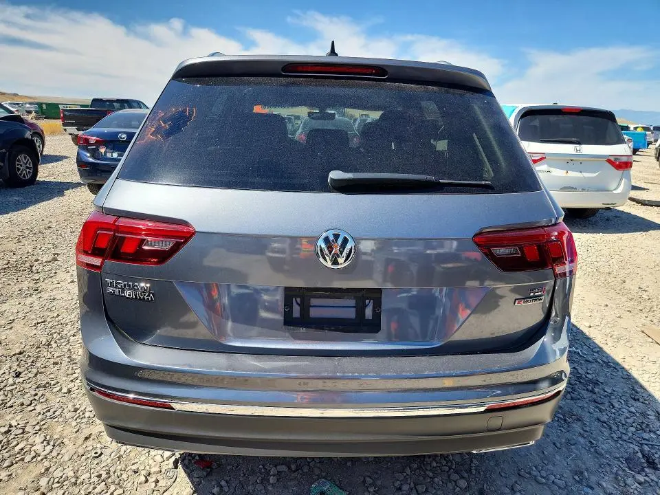 2018 VOLKSWAGEN TIGUAN SE  