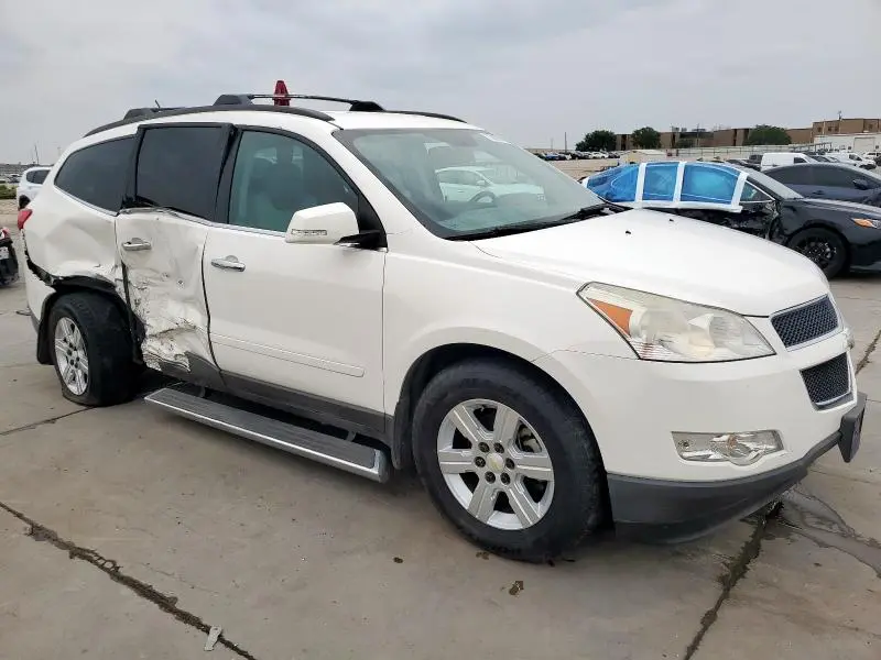 2010 CHEVROLET TRAVERSE LT  