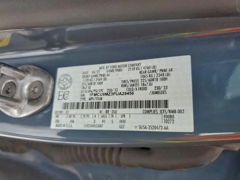 2023 FORD ESCAPE ST LINE  