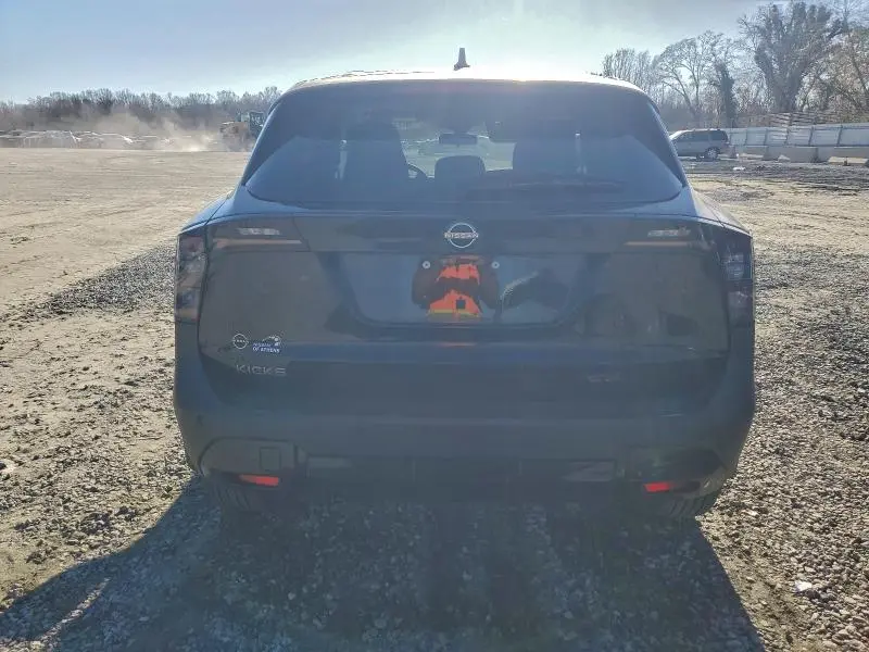 2025 NISSAN KICKS SV  