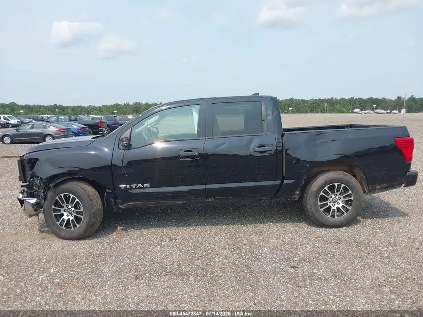 2024 NISSAN TITAN  
