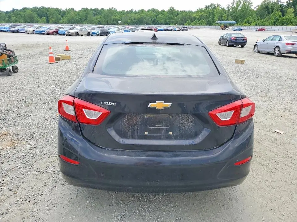 2018 CHEVROLET CRUZE LS  