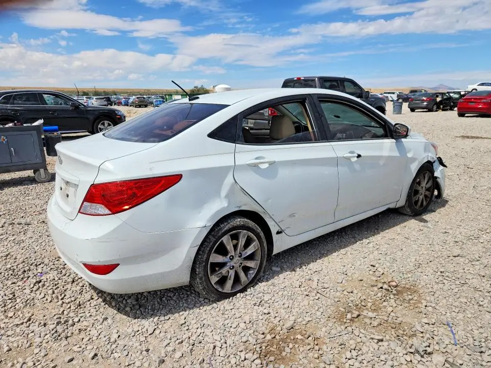 2014 HYUNDAI ACCENT GLS  