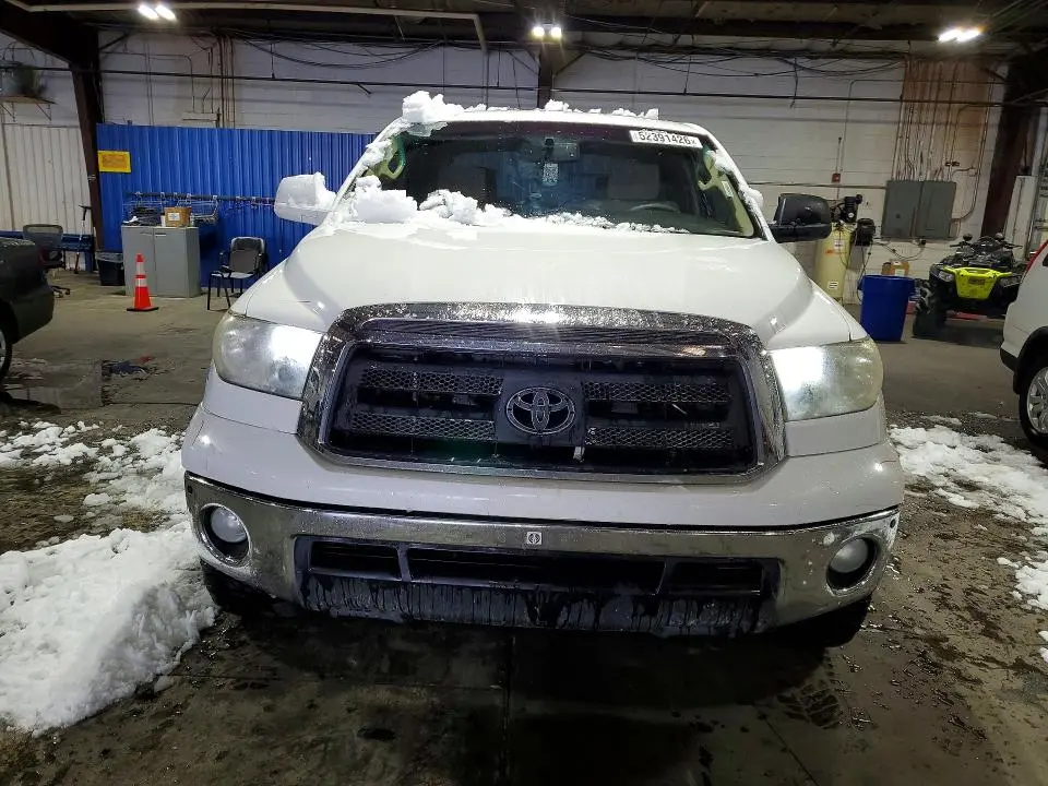 2010 TOYOTA TUNDRA CREWMAX SR5  