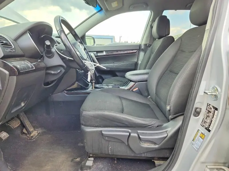 2014 KIA SORENTO LX  