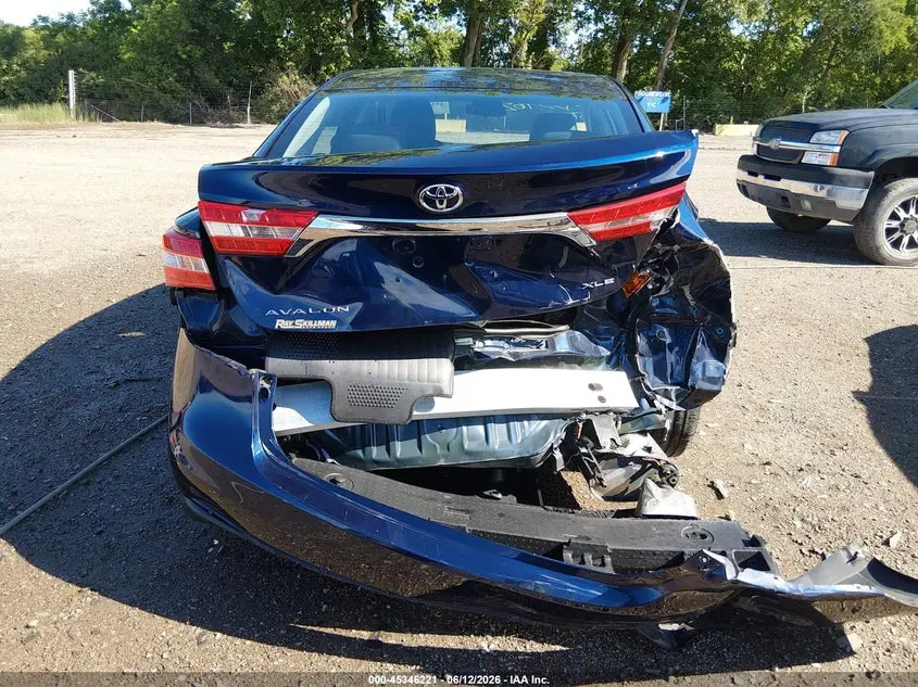 2013 TOYOTA AVALON XLE