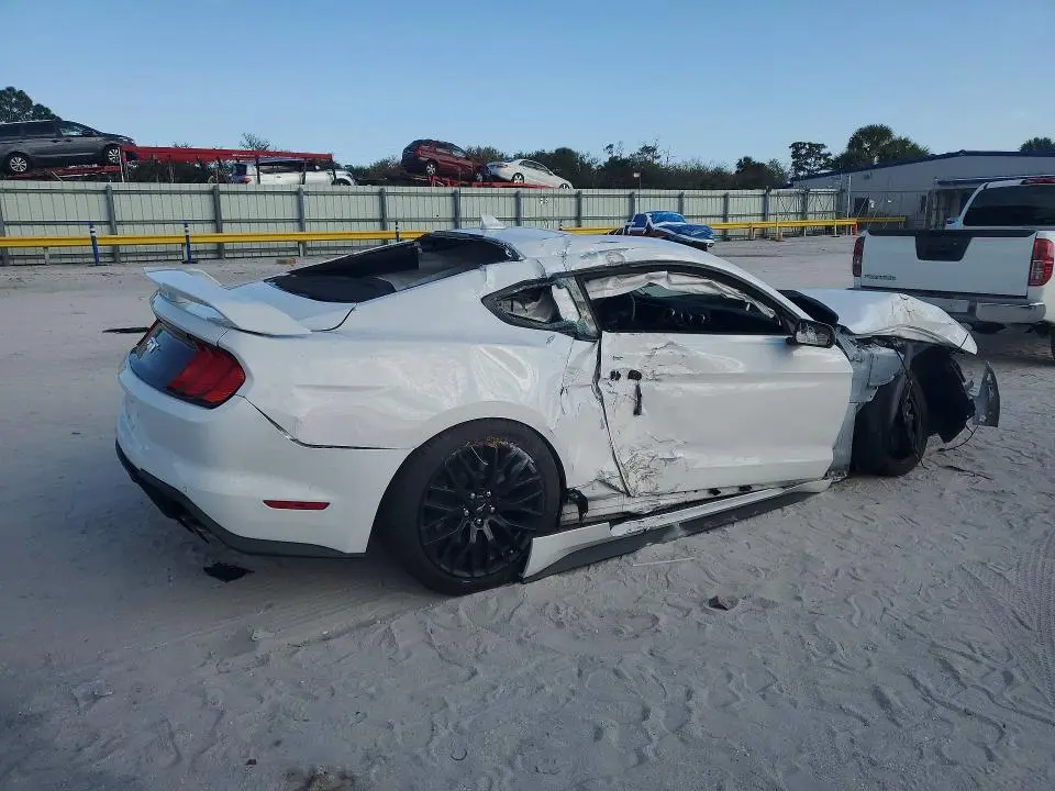 2021 FORD MUSTANG GT  