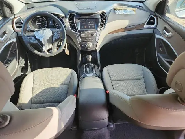 2018 HYUNDAI SANTA FE SE  