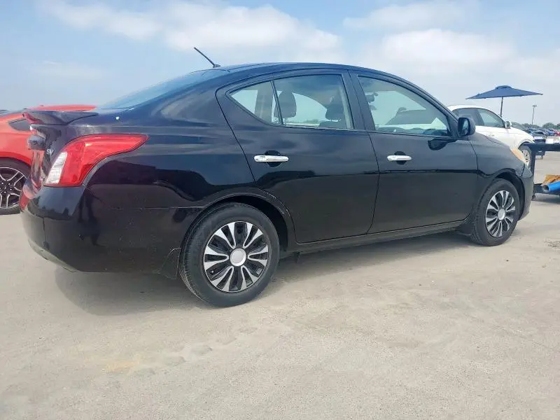 2013 NISSAN VERSA S  