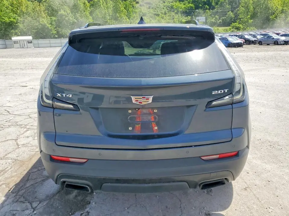 2019 CADILLAC XT4 SPORT  