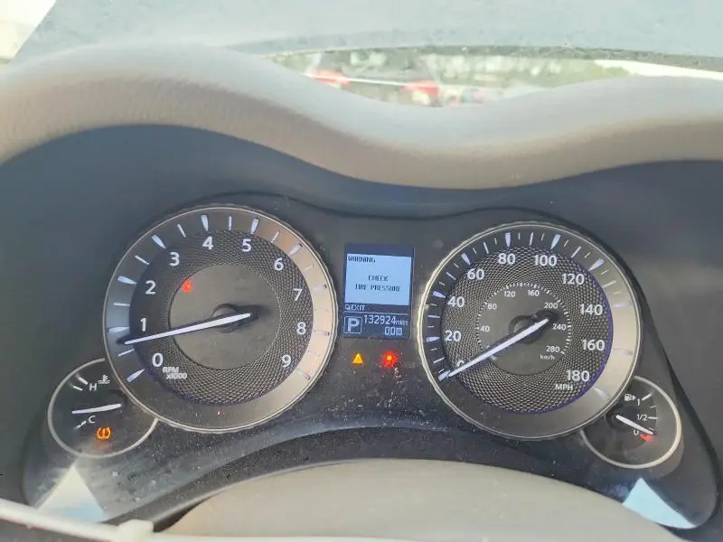 2018 INFINITI Q70 3.7 LUXE  