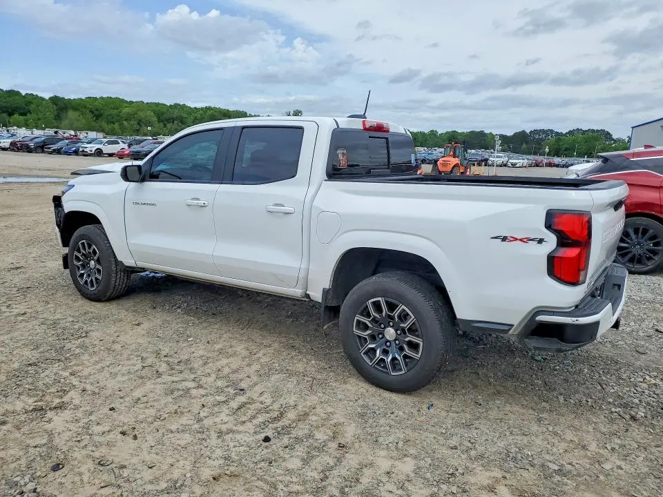 2024 CHEVROLET COLORADO LT  