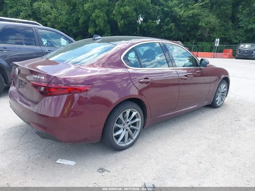 2017 ALFA ROMEO GIULIA TI AWD