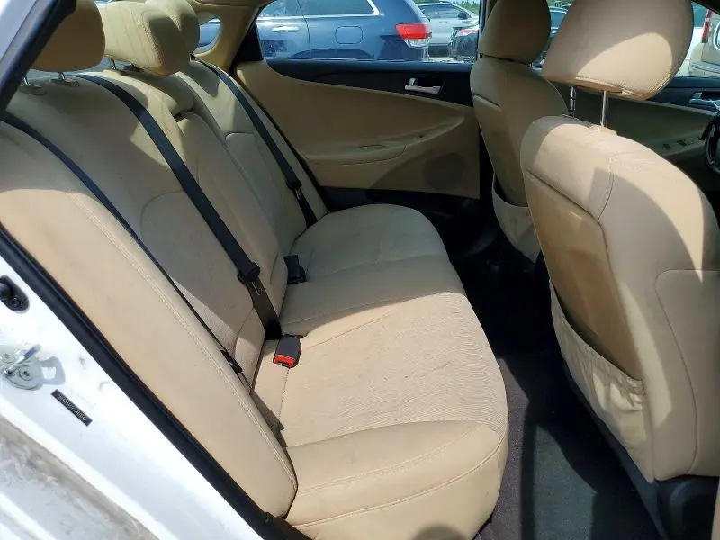 2012 HYUNDAI SONATA GLS  